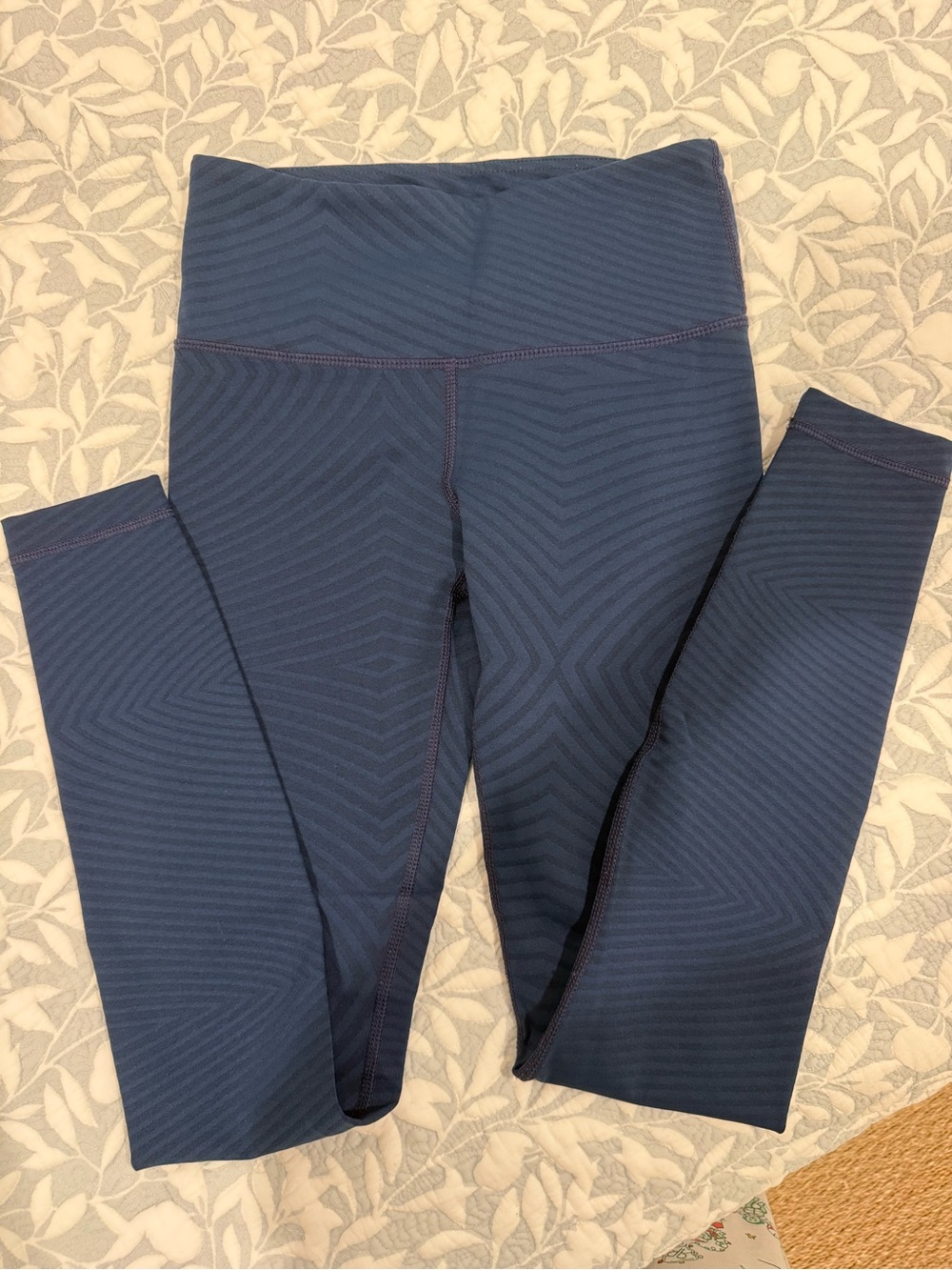 VIMMIA x Navy Chevron-Textured High-Waist Leggings